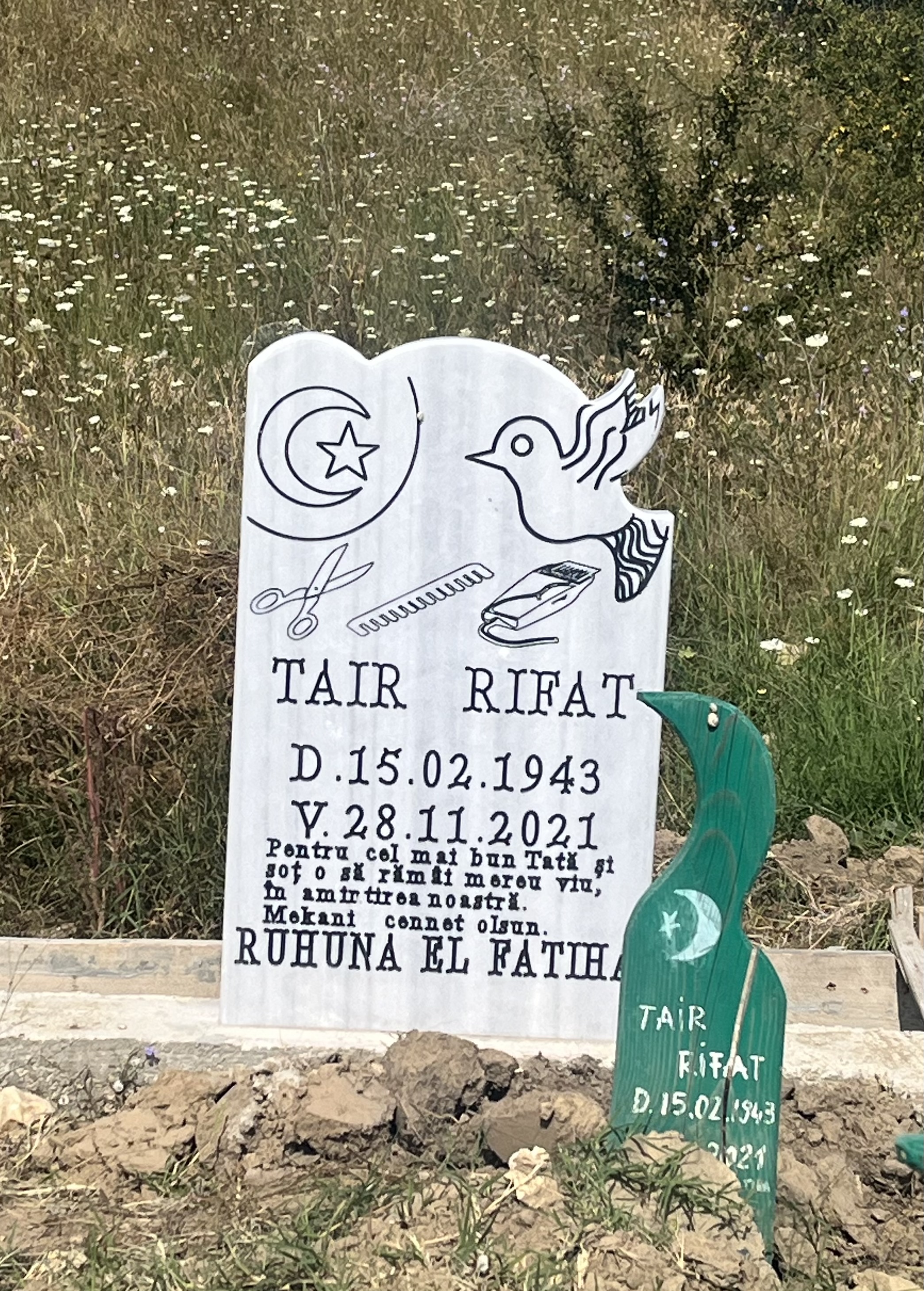 Tombstone belonging to a member of the Turkish Tinsmiths community. Muslim cemetery in Hârșova, Constanța County, July 2023